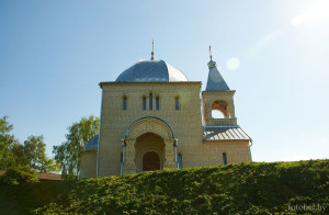 церковь в деревне Горы