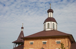 церковь в деревне Бобр