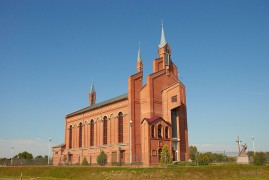 костёл в городе Мосты